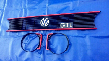 GTI Grill komplett mit Chromemblem und GTI-Schild