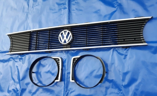 Chromgrill mit originalen Mittelteil +VW Emblem