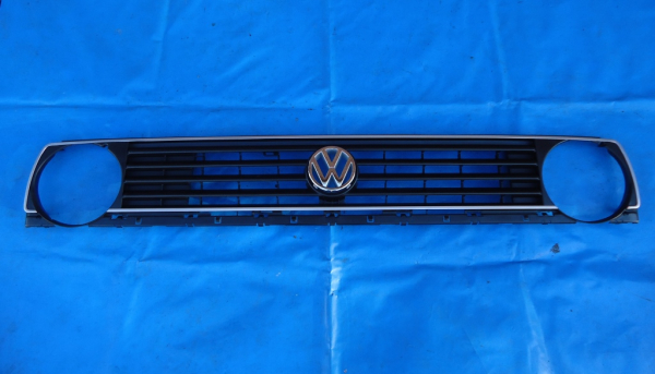 Chromgrill VW Golf 2 mit Emblem